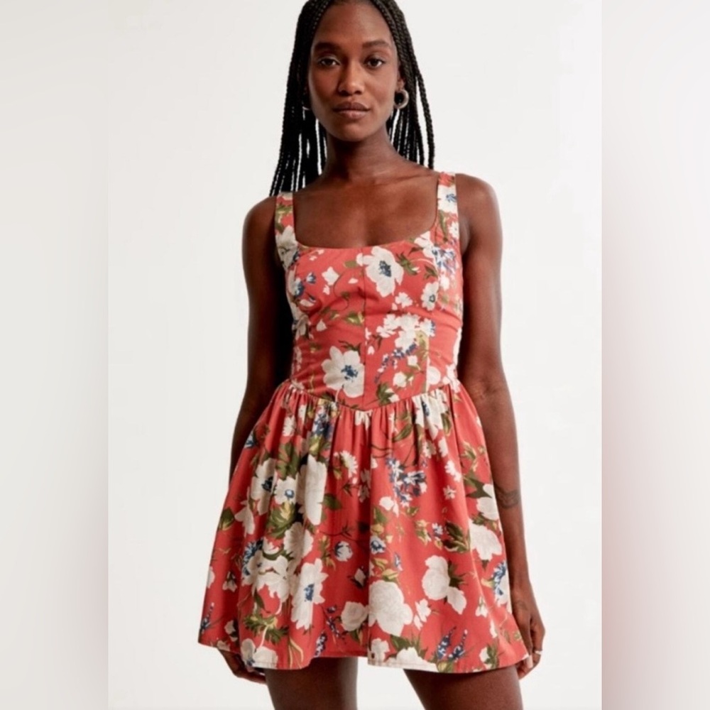 Abercrombie Jumper Dress, size small. Brand new, with tags!